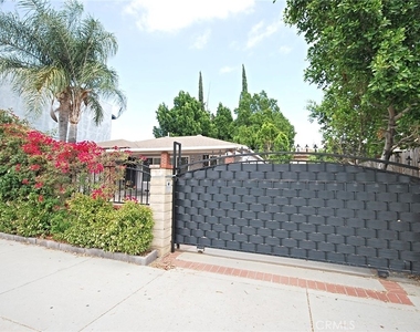 10622 Zelzah Avenue - Photo Thumbnail 2