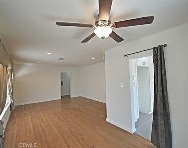 10622 Zelzah Avenue - Photo Thumbnail 6