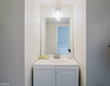 45041 Colleen Drive - Photo Thumbnail 9
