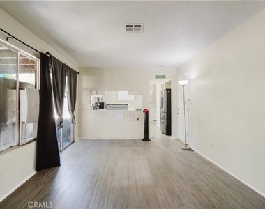 45041 Colleen Drive - Photo Thumbnail 4