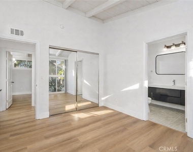 8341 Delco Avenue - Photo Thumbnail 16