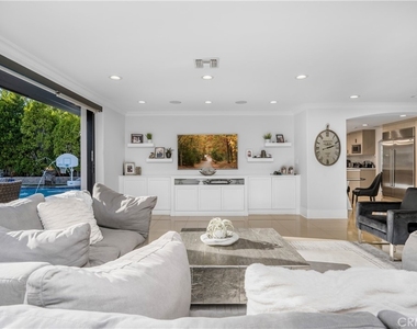 3677 Eddingham Avenue - Photo Thumbnail 8