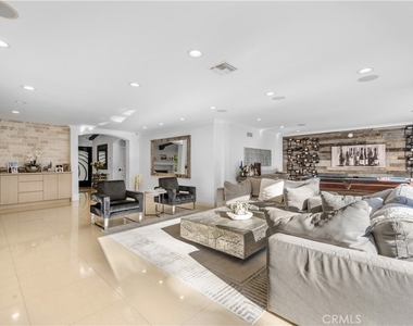 3677 Eddingham Avenue - Photo Thumbnail 7
