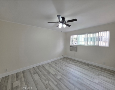 14609 Saticoy Street - Photo Thumbnail 3