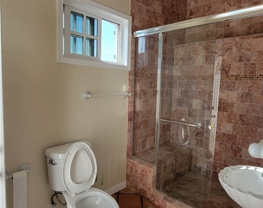 4910 Brewster - Photo Thumbnail 9