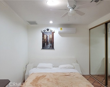 4910 Brewster - Photo Thumbnail 8