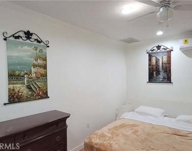 4910 Brewster - Photo Thumbnail 9