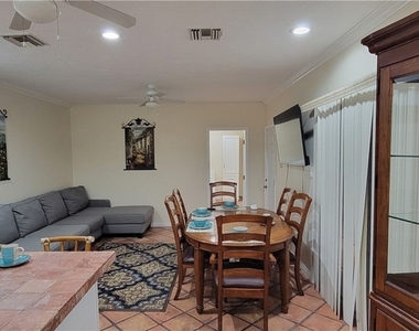 4910 Brewster - Photo Thumbnail 6