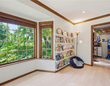 18000 Karen Drive - Photo Thumbnail 34