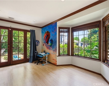 18000 Karen Drive - Photo Thumbnail 36