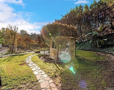 18000 Karen Drive - Photo Thumbnail 53