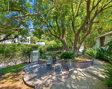 18000 Karen Drive - Photo Thumbnail 2