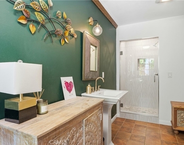 18000 Karen Drive - Photo Thumbnail 44