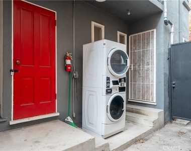 265 N Swall Drive - Photo Thumbnail 15