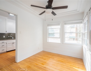 265 N Swall Drive - Photo Thumbnail 8
