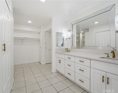 5301 Balboa Boulevard - Photo Thumbnail 25