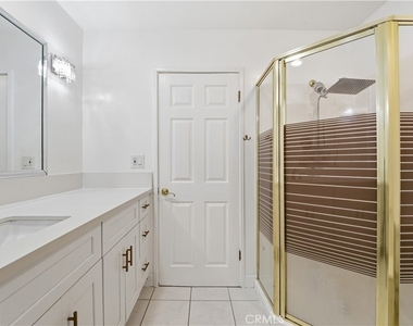 5301 Balboa Boulevard - Photo Thumbnail 19