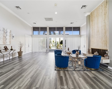 5301 Balboa Boulevard - Photo Thumbnail 36