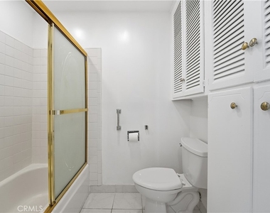 5301 Balboa Boulevard - Photo Thumbnail 31