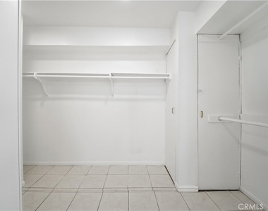 5301 Balboa Boulevard - Photo Thumbnail 27
