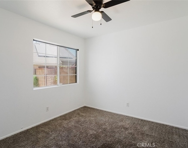 37347 Waterman Avenue - Photo Thumbnail 20