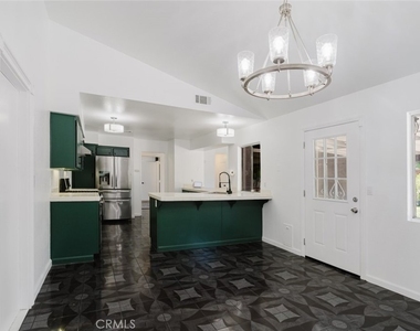 37347 Waterman Avenue - Photo Thumbnail 13