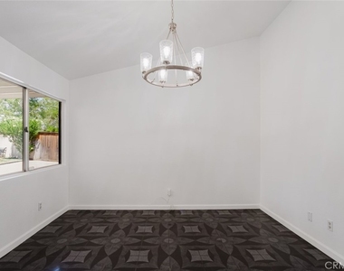 37347 Waterman Avenue - Photo Thumbnail 9