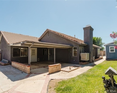 37347 Waterman Avenue - Photo Thumbnail 30