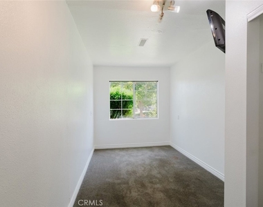 37347 Waterman Avenue - Photo Thumbnail 23