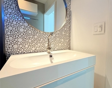 1801 Roscomare Road - Photo Thumbnail 27