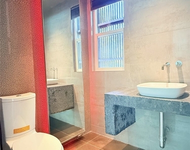 1801 Roscomare Road - Photo Thumbnail 30