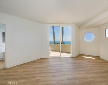 7331 Vista Del Mar Lane - Photo Thumbnail 26