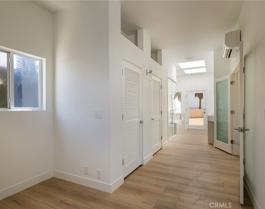 7331 Vista Del Mar Lane - Photo Thumbnail 22