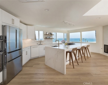 7331 Vista Del Mar Lane - Photo Thumbnail 8