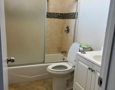 4612 W 169th St - Photo Thumbnail 1