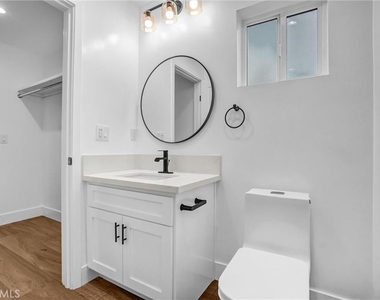 2124 W 238th Street - Photo Thumbnail 8