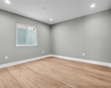 2124 W 238th Street - Photo Thumbnail 7
