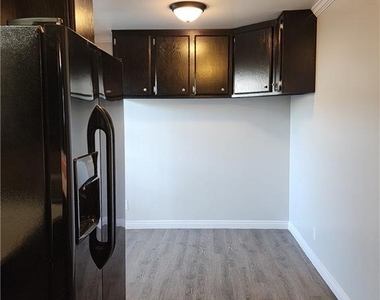 1200 Gaviota Avenue - Photo Thumbnail 6