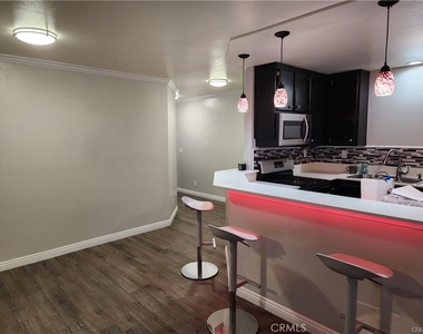 1200 Gaviota Avenue - Photo Thumbnail 9