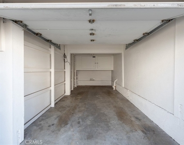2703 Curtis Avenue - Photo Thumbnail 10