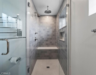 830 Sheldon - Photo Thumbnail 16