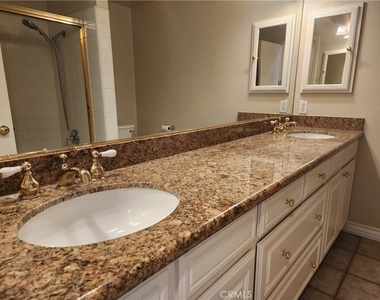 607 Murfield Court - Photo Thumbnail 17