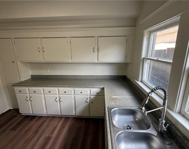 860 W 56th - Photo Thumbnail 13
