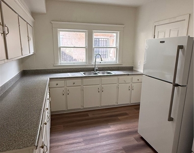 860 W 56th - Photo Thumbnail 12