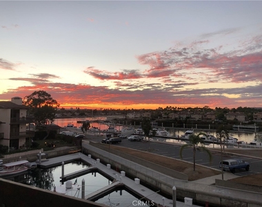 5327 Marina Pacifica Drive - Photo Thumbnail 42