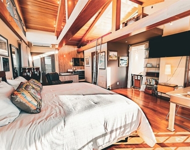 5327 Marina Pacifica Drive - Photo Thumbnail 11