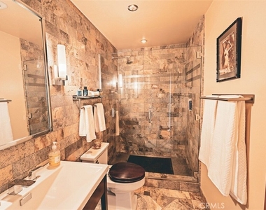 5327 Marina Pacifica Drive - Photo Thumbnail 17