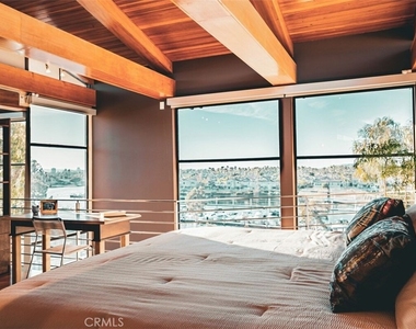 5327 Marina Pacifica Drive - Photo Thumbnail 10