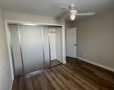 9702 Redfern - Photo Thumbnail 2