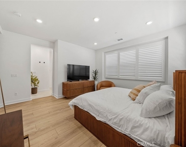 14135 Jonah Way - Photo Thumbnail 16